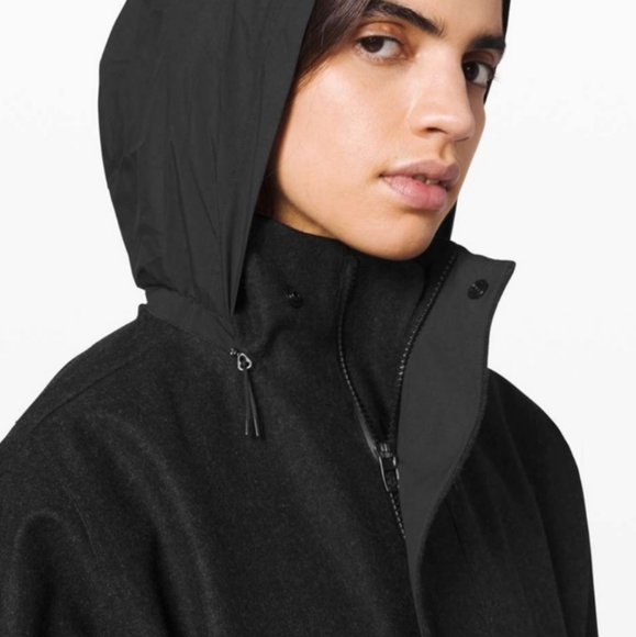 Reykur parka EUC - Picture 4 of 11